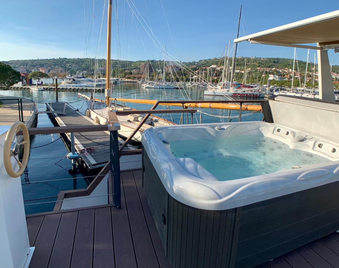 Bellavista Houseboat Apartment Portorose 외부 사진